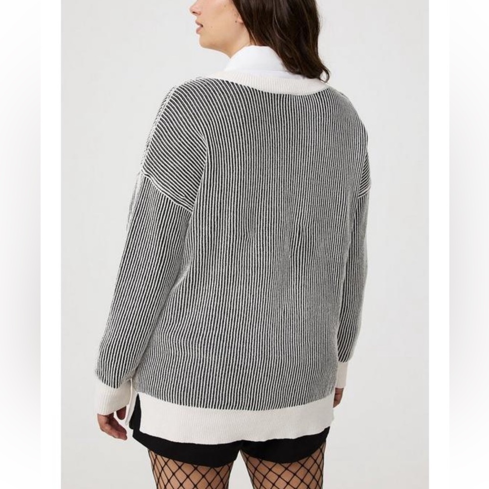 Torrid Chenille V-Neck Sweater - Picture 4 of 8